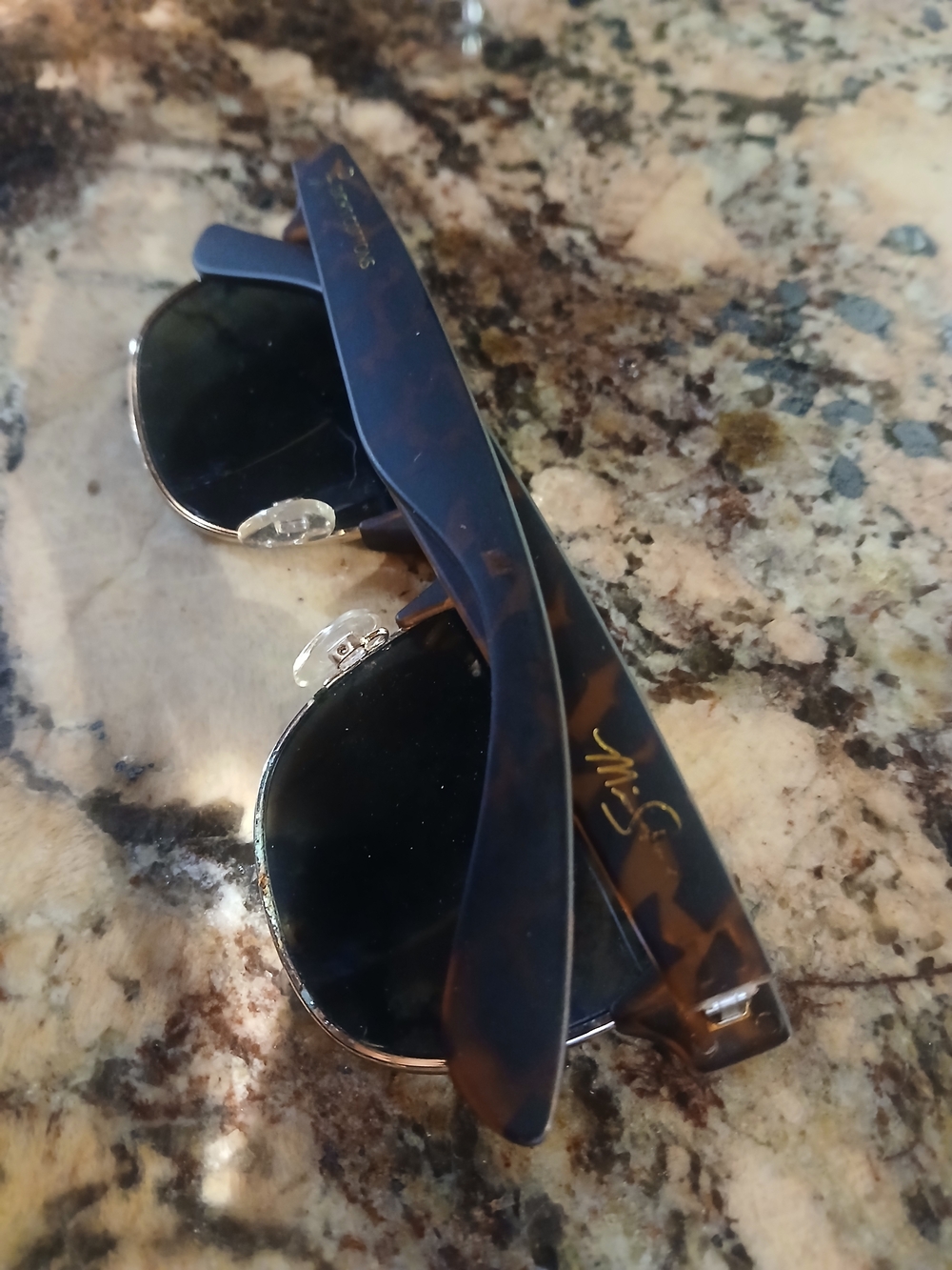Maui Jim Dicks Cotton Tortoiseshell Sunglasses with Dark Lenses 'Studmaster'